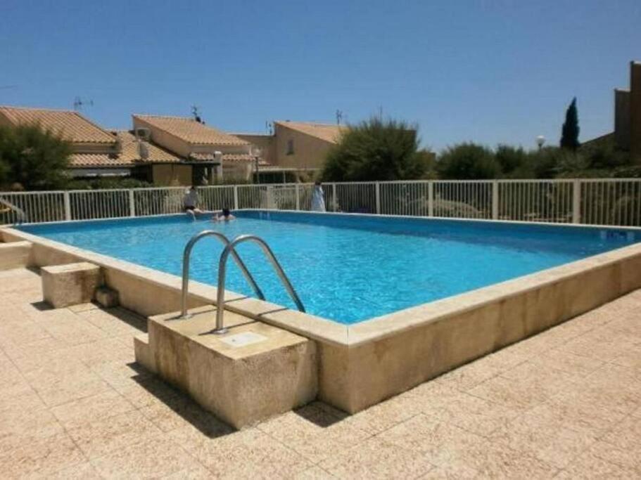 Le Sept Villa กรุยซ็อง ภายนอก รูปภาพ